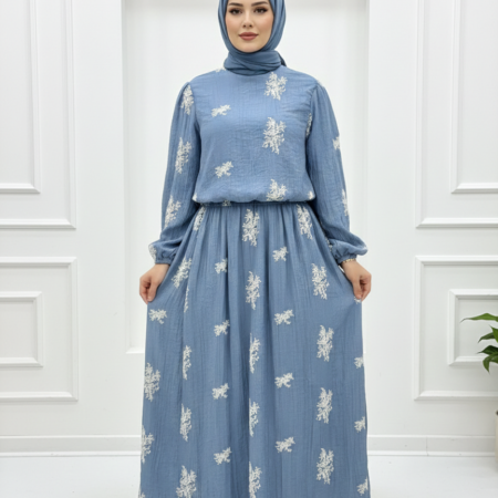 Tül kumaşlı nakış detaylı etekli takım