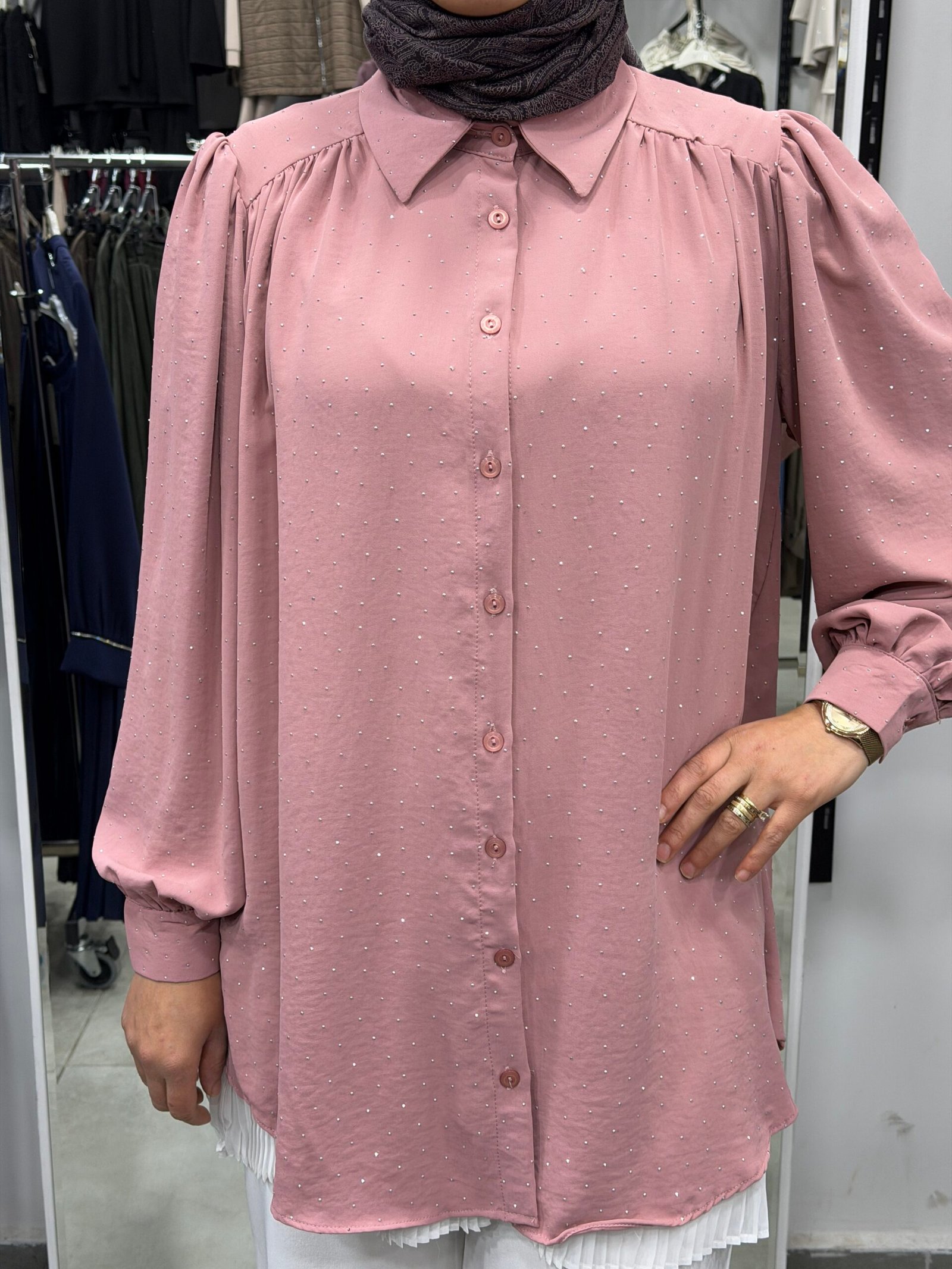 Pudra Taş Detaylı Gömlek