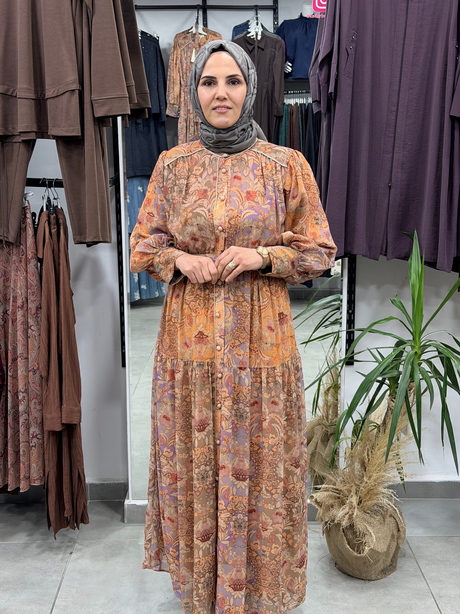 1 Kalite Desenli Şifon Elbise